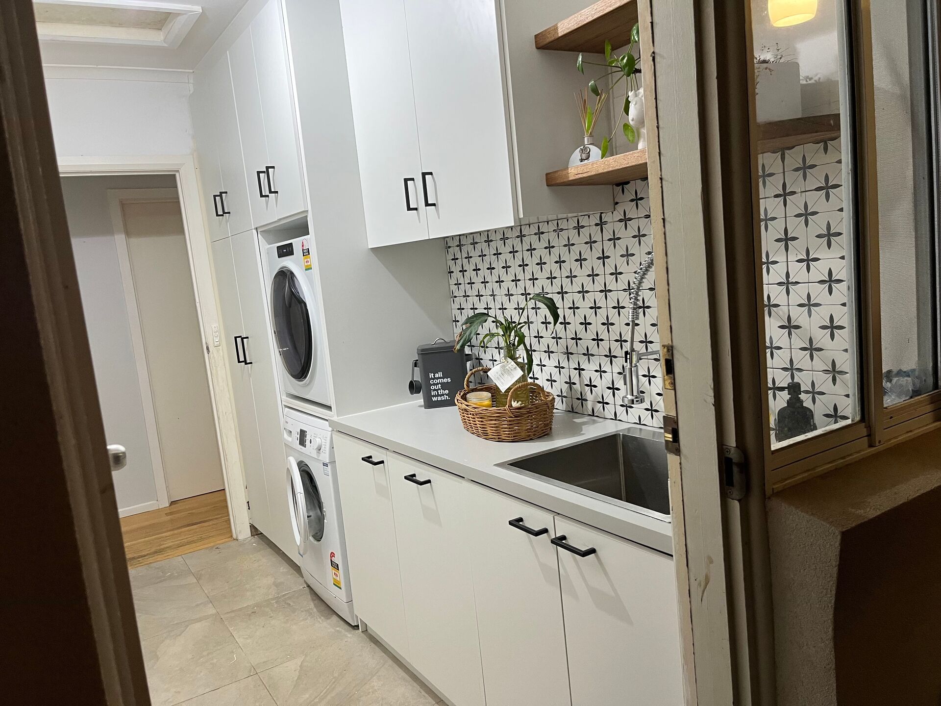 Custom laundry cabinetry by M² Timber & Cabinets, bespoke cabinet maker in Eltham, Melbourne